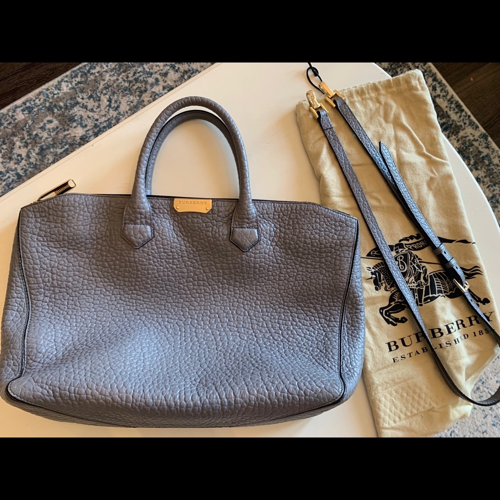 Authentic EUC BURBERRY Heritage Grain Tote